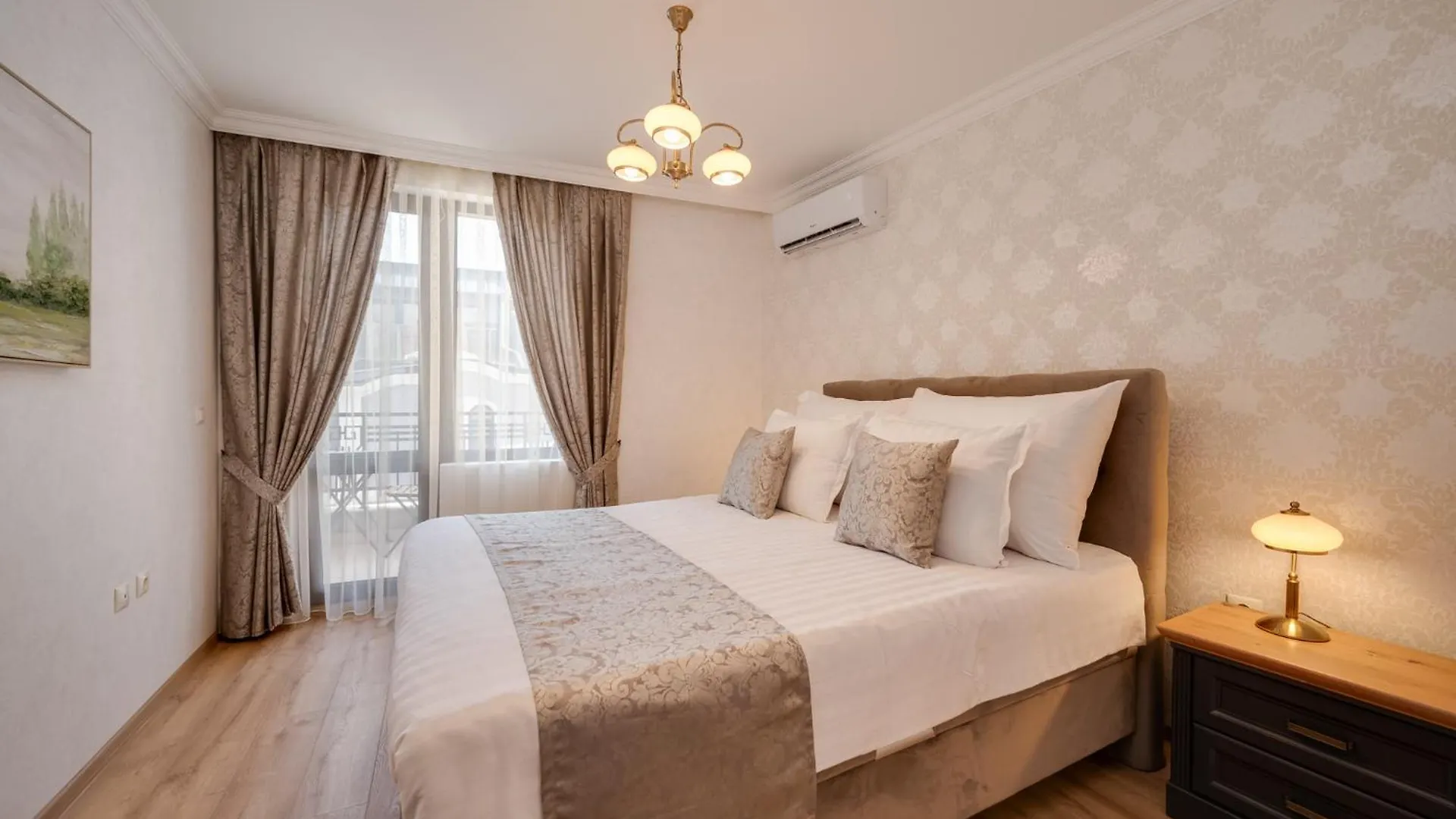 Prestige Central Apartments Варна