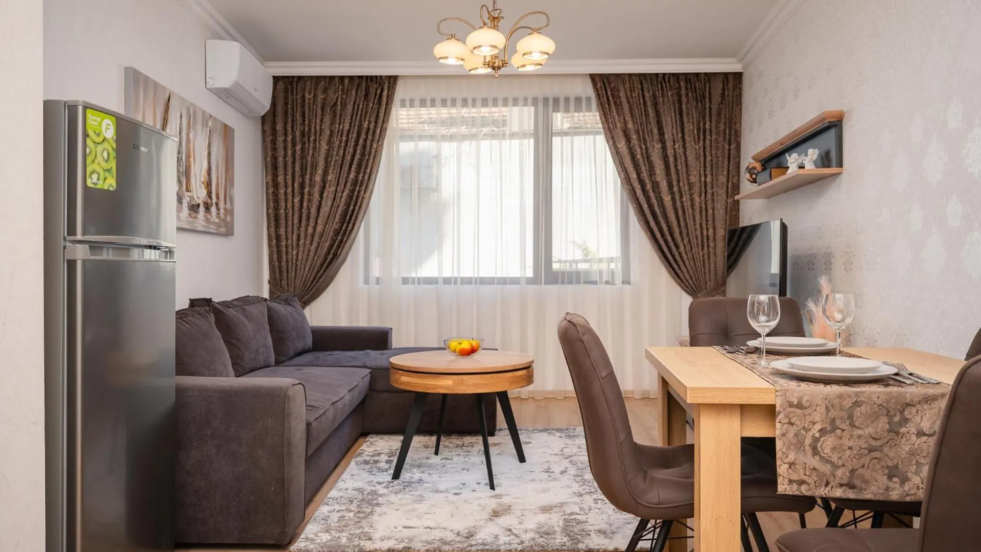 Prestige Central Apartments Варна